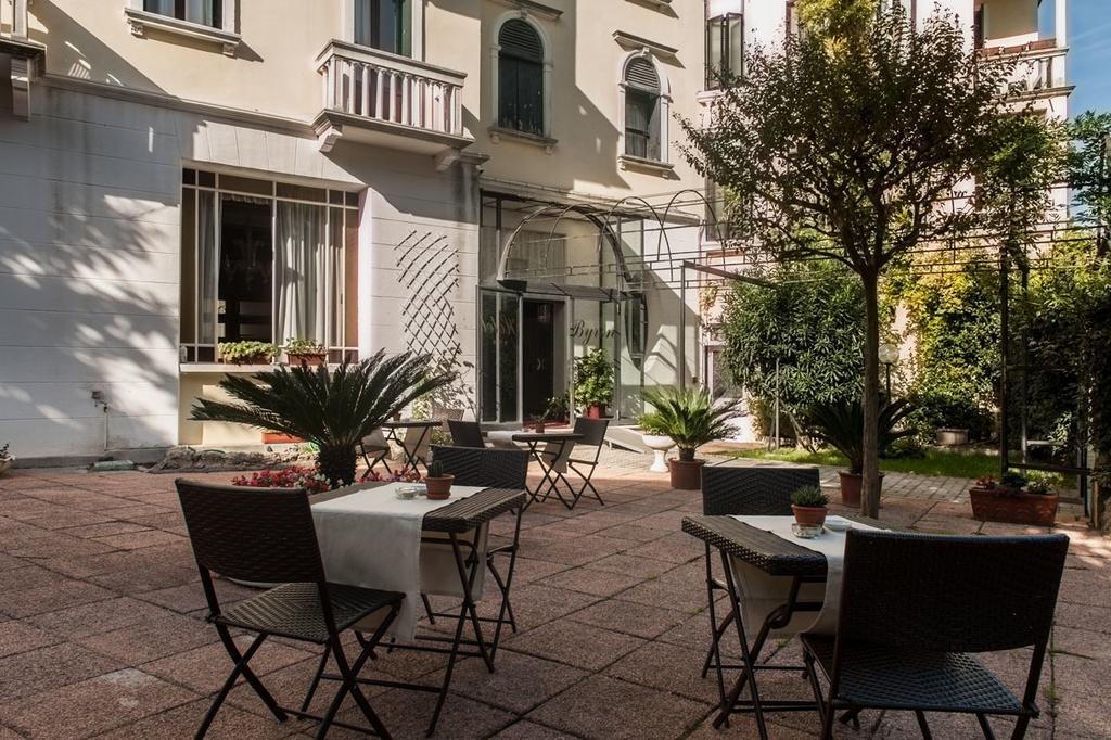 Hotel Byron Venedik-Lido Dış mekan fotoğraf