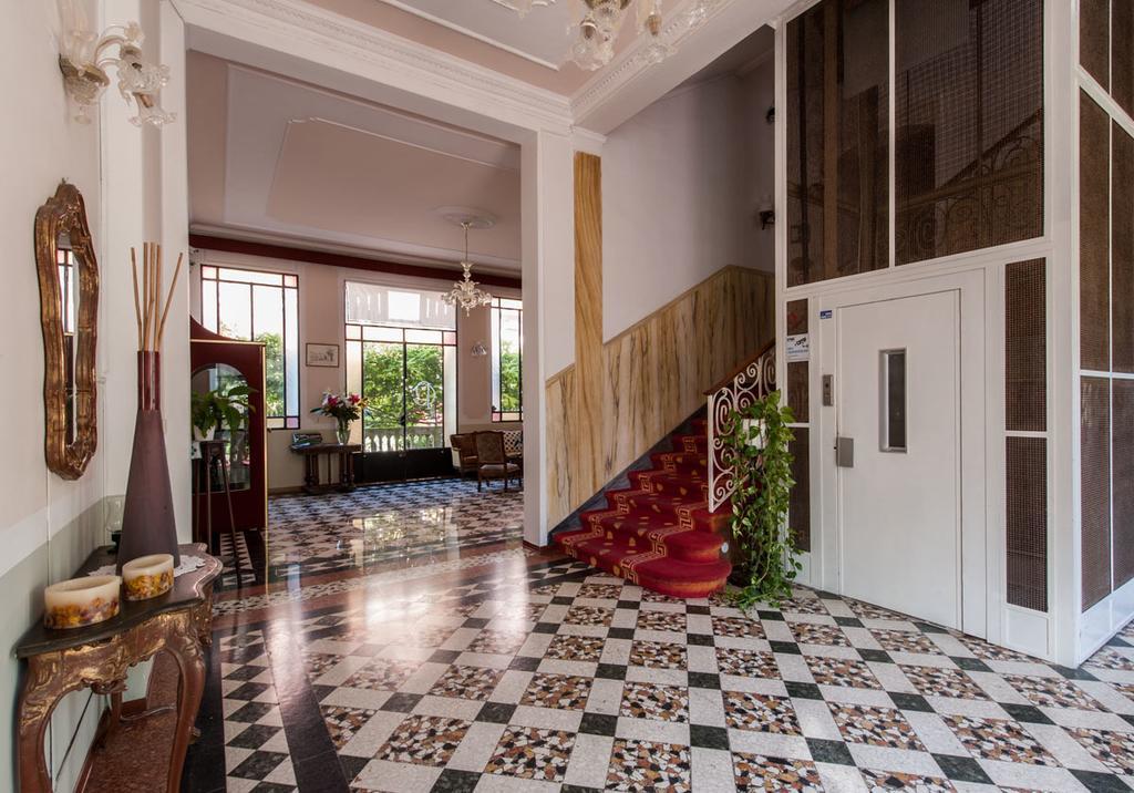 Hotel Byron Venedik-Lido Dış mekan fotoğraf
