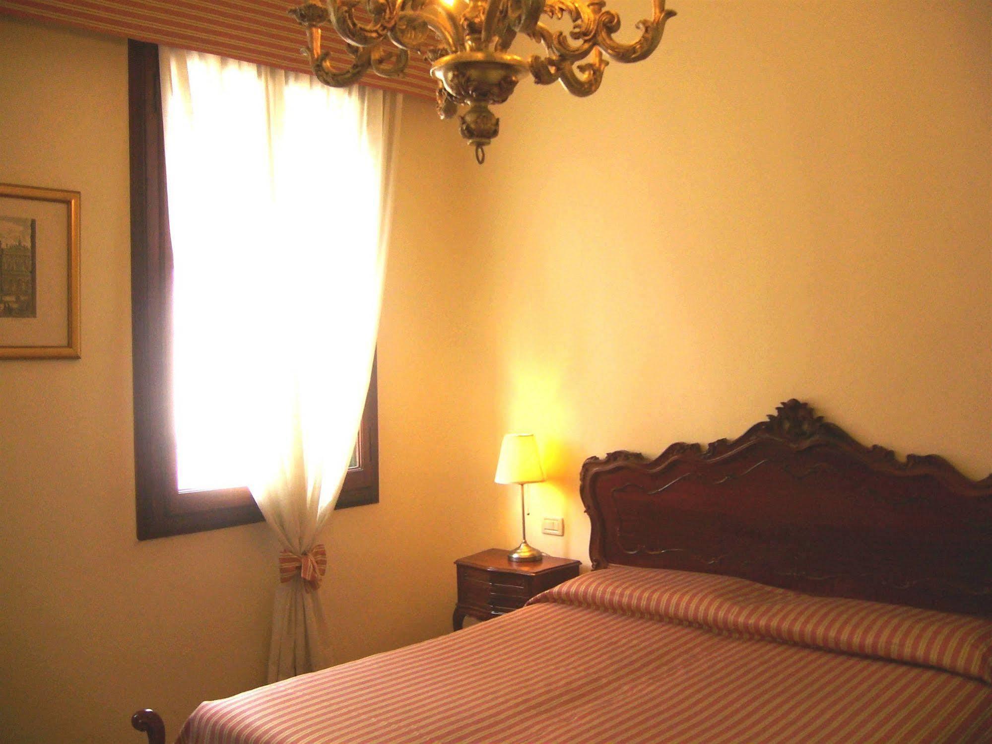 Hotel Byron Venedik-Lido Dış mekan fotoğraf